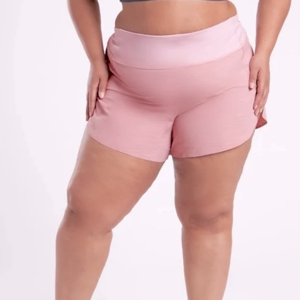 NWT Athleta Run With It Textured 3.5” Shorts